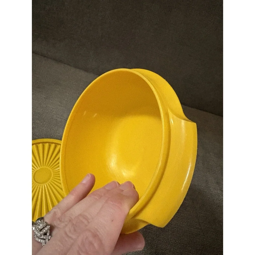 Tupperware Servalier 1323 Snack Sugar Bowl 10 Oz‎ Harvest Gold Starburst Lids
